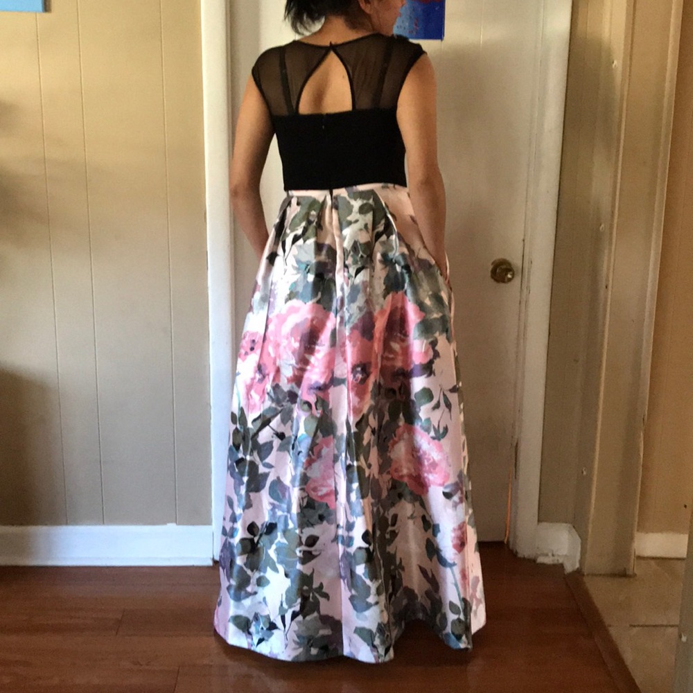 Sangria flower pattern long dress